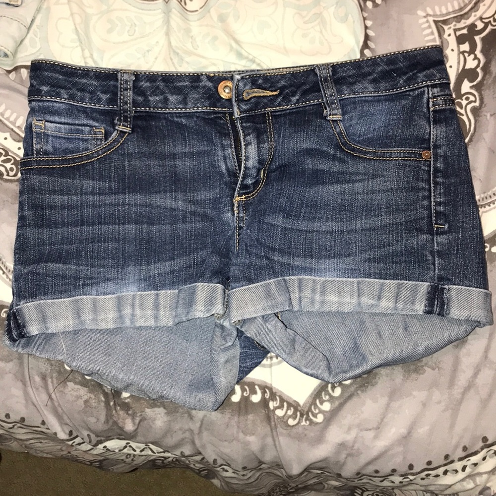 dark washed jean shorts